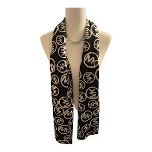 Michael Kors scarf reversible black and white logo print never used
